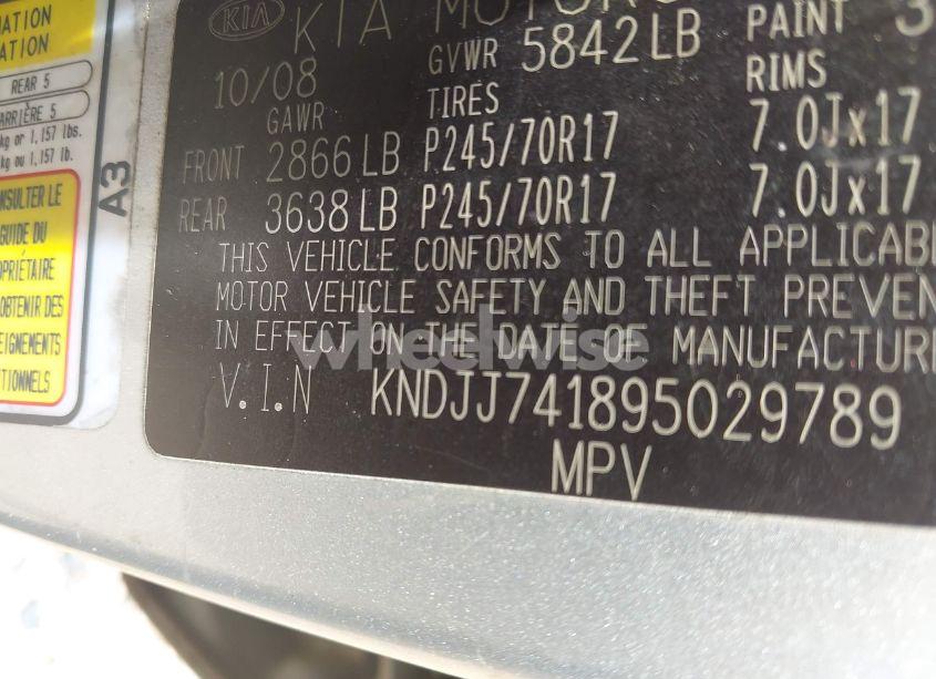 Photo 9 of 2009 Kia Borrego LX (VIN KNDJJ741895029789)