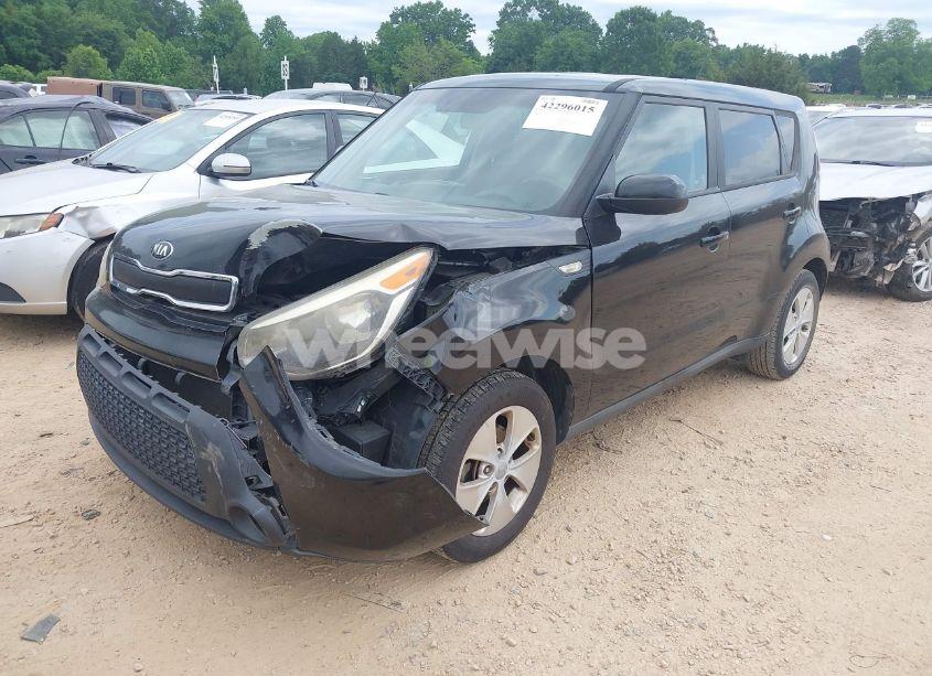 Photo 2 of 2014 Kia Soul (VIN KNDJN2A20E7002265)