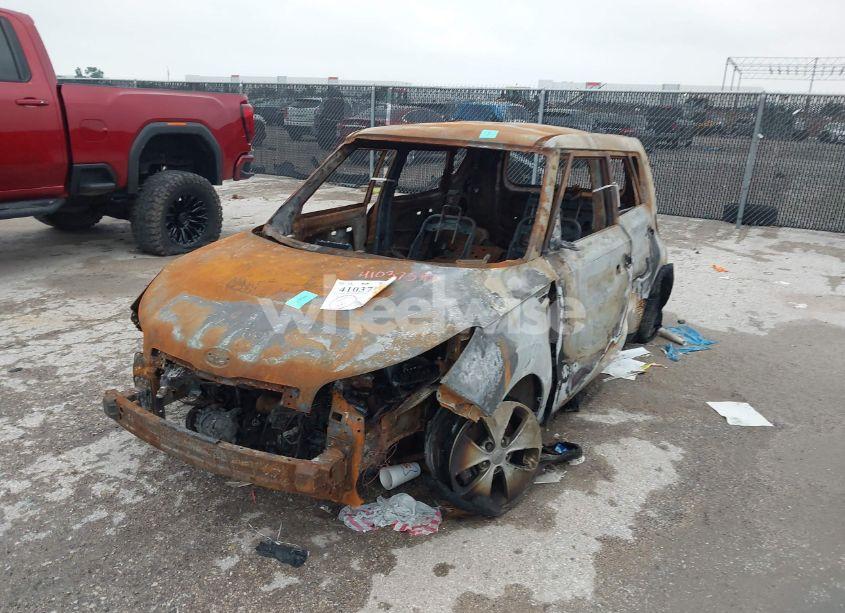 Photo 6 of 2014 Kia Soul ! (VIN KNDJN2A20E7028557)