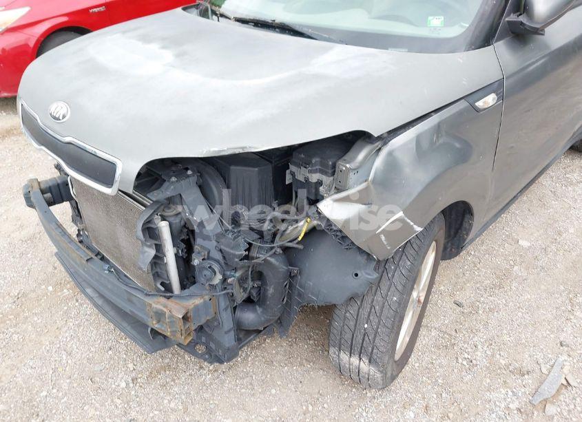 Photo 13 of 2014 Kia Soul (VIN KNDJN2A20E7059792)