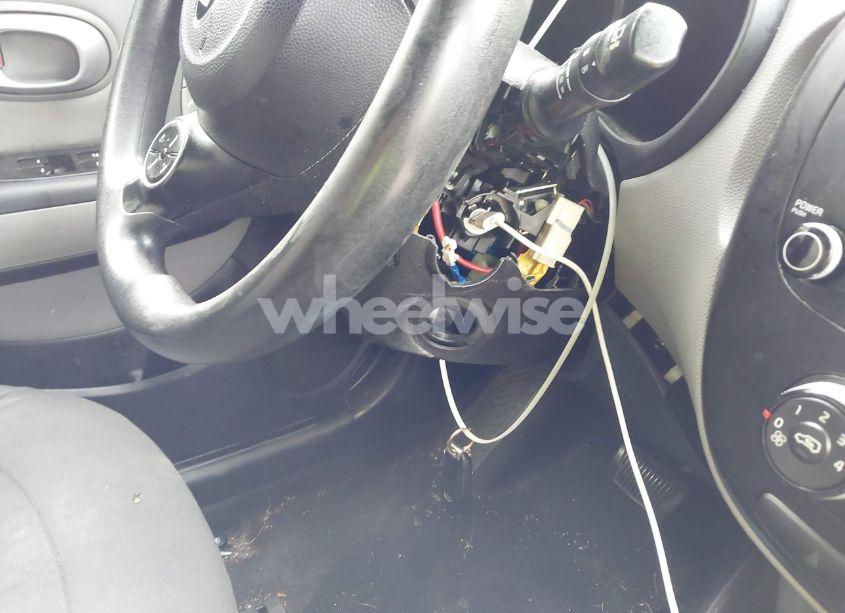 Photo 15 of 2014 Kia Soul (VIN KNDJN2A20E7059792)