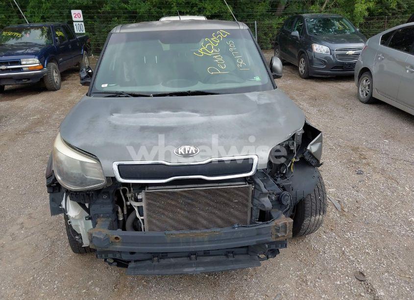 Photo 6 of 2014 Kia Soul (VIN KNDJN2A20E7059792)
