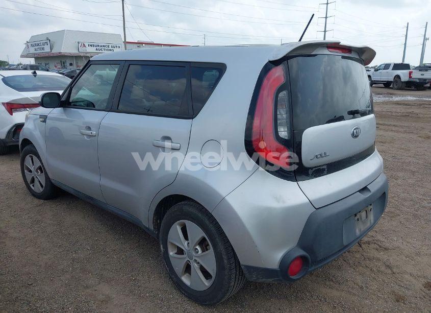Photo 3 of 2014 Kia Soul N/A (VIN KNDJN2A20E7712055)