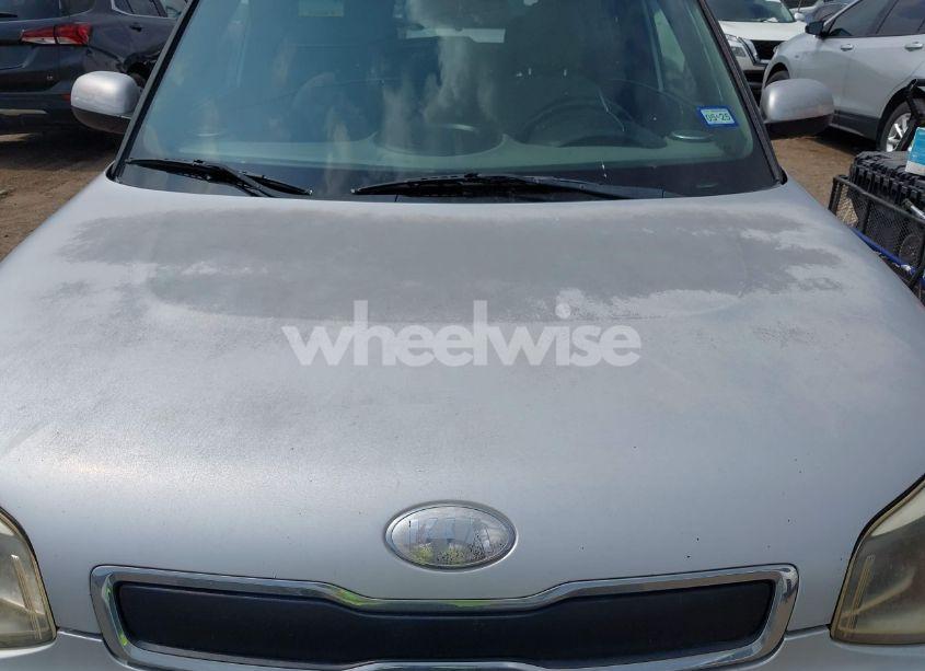 Photo 6 of 2014 Kia Soul N/A (VIN KNDJN2A20E7712055)