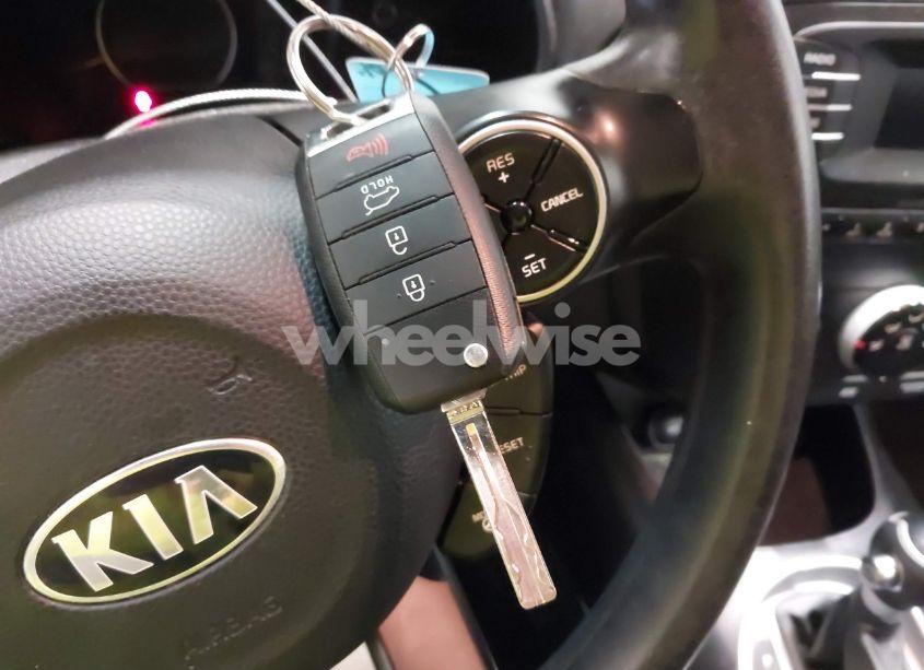 Photo 11 of 2014 Kia Soul N/A (VIN KNDJN2A20E7733990)