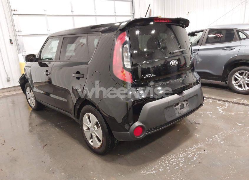 Photo 3 of 2014 Kia Soul N/A (VIN KNDJN2A20E7733990)