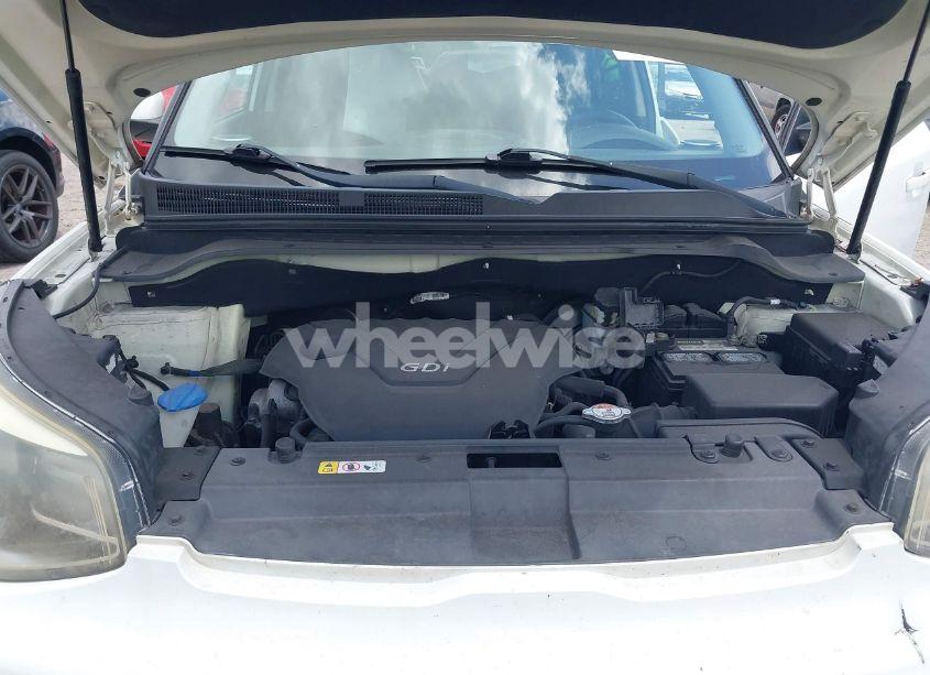 Photo 10 of 2014 Kia Soul N/A (VIN KNDJN2A20E7739613)