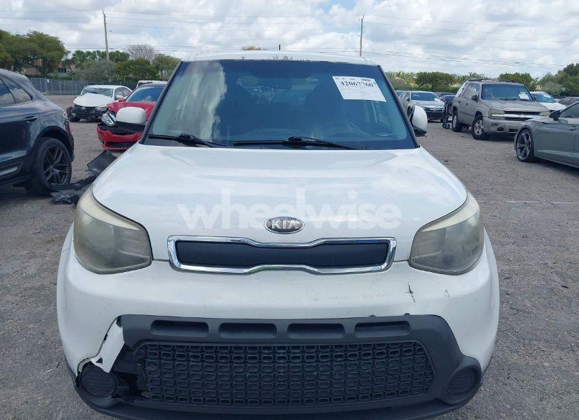 Photo 13 of 2014 Kia Soul N/A (VIN KNDJN2A20E7739613)