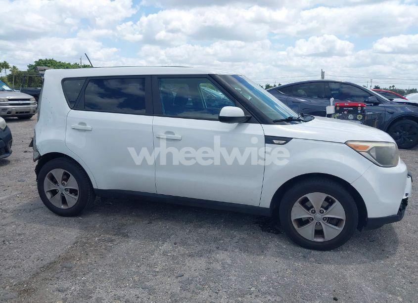 Photo 14 of 2014 Kia Soul N/A (VIN KNDJN2A20E7739613)