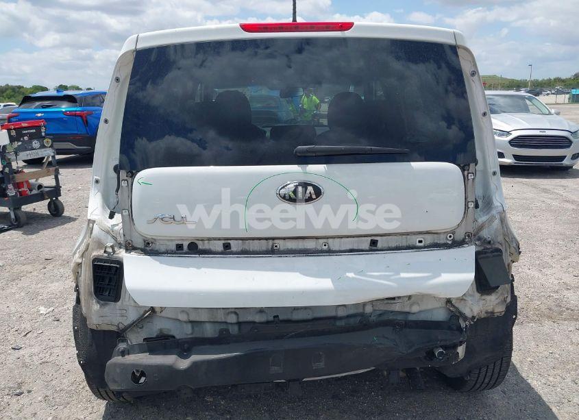Photo 17 of 2014 Kia Soul N/A (VIN KNDJN2A20E7739613)