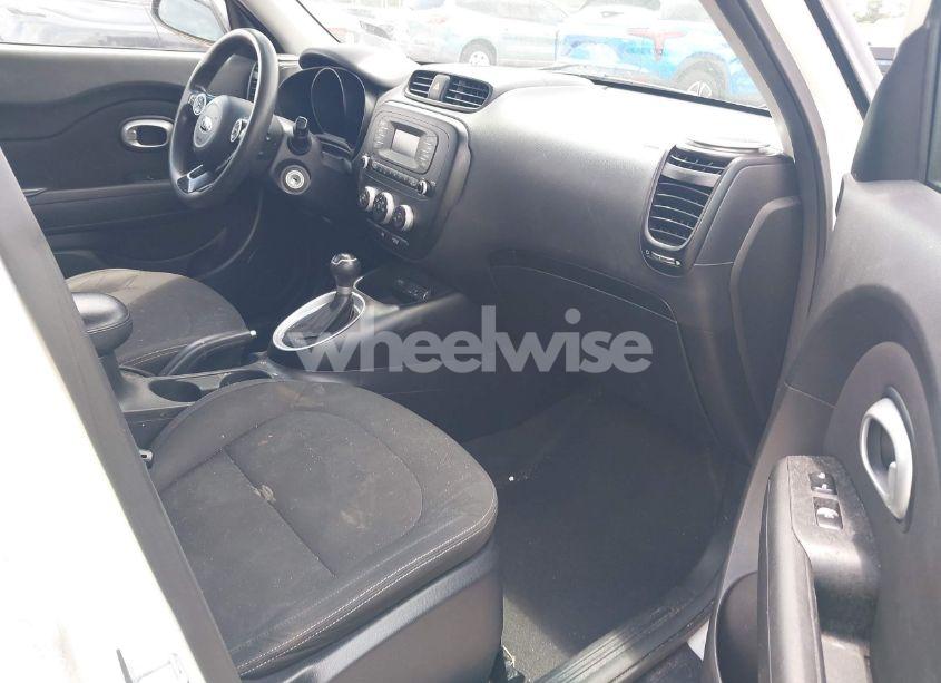 Photo 5 of 2014 Kia Soul N/A (VIN KNDJN2A20E7739613)