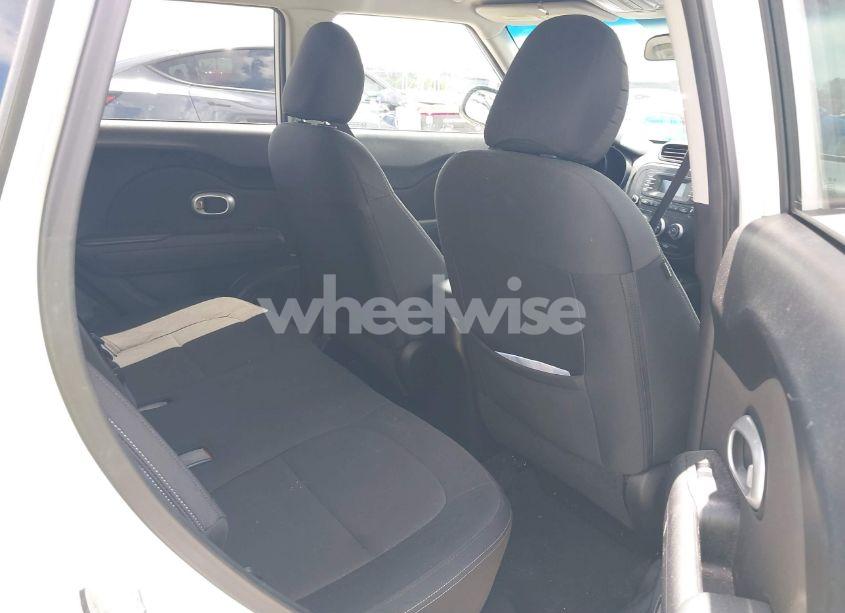 Photo 8 of 2014 Kia Soul N/A (VIN KNDJN2A20E7739613)