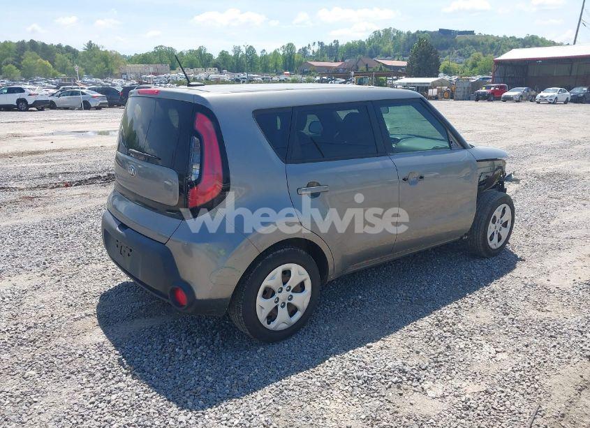 Photo 4 of 2015 Kia Soul (VIN KNDJN2A20F7236200)