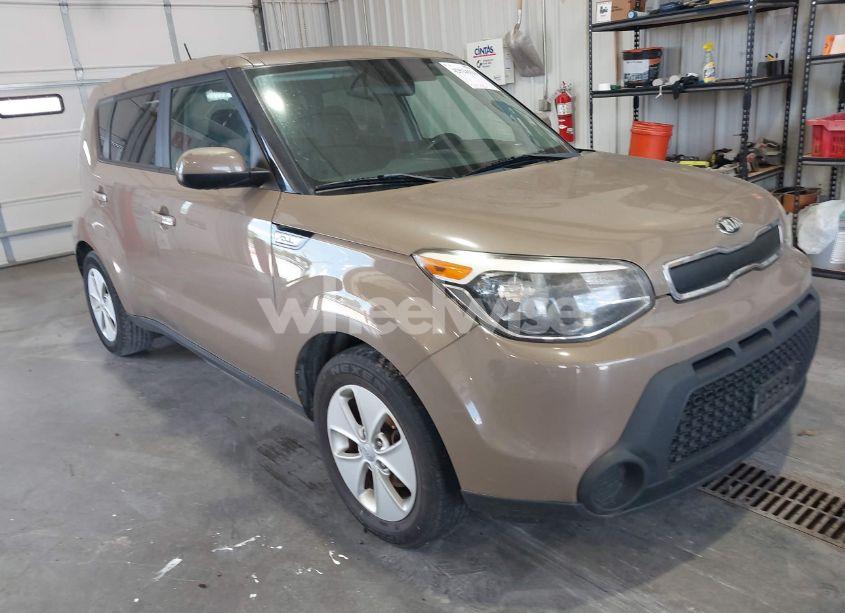2016 Kia Soul (VIN KNDJN2A20G7243987) main photo