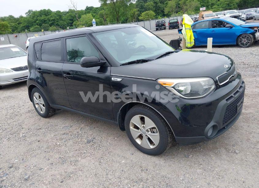 2016 Kia Soul (VIN KNDJN2A20G7260966) main photo