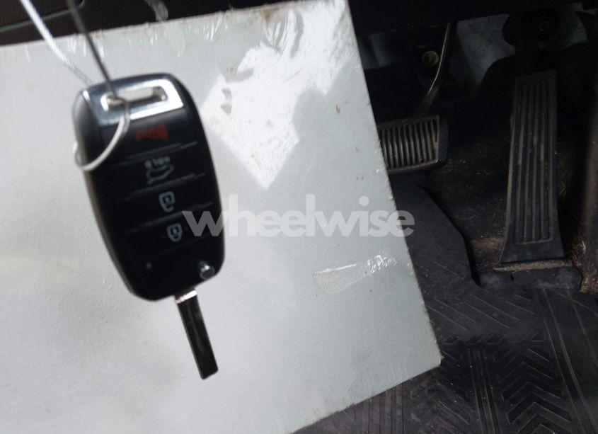 Photo 11 of 2016 Kia Soul (VIN KNDJN2A20G7260966)