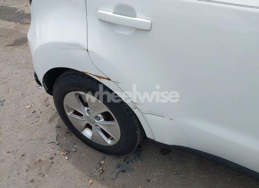 Photo 13 of 2016 Kia Soul (VIN KNDJN2A20G7284751)