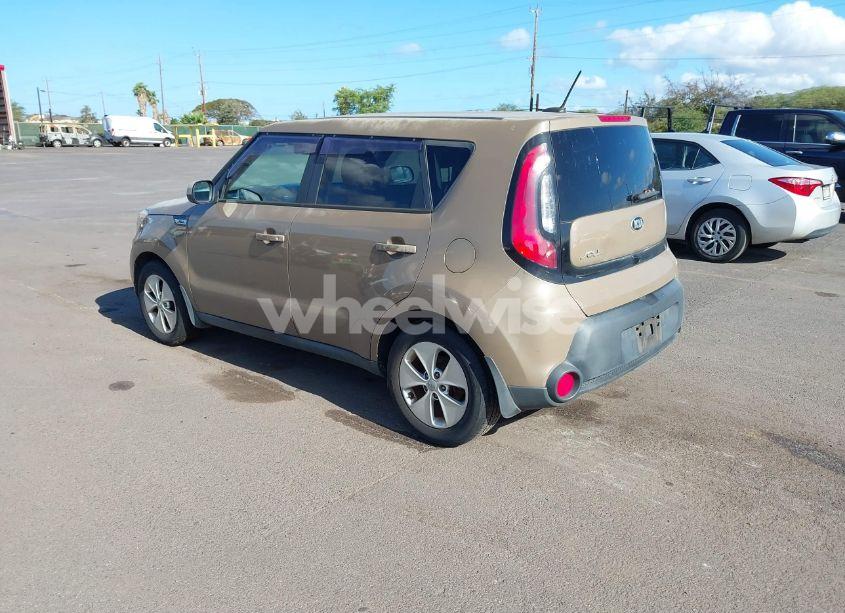 Photo 3 of 2016 Kia Soul (VIN KNDJN2A20G7331874)