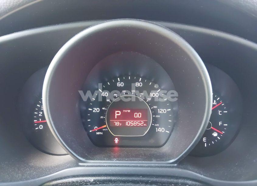 Photo 7 of 2016 Kia Soul (VIN KNDJN2A20G7331874)