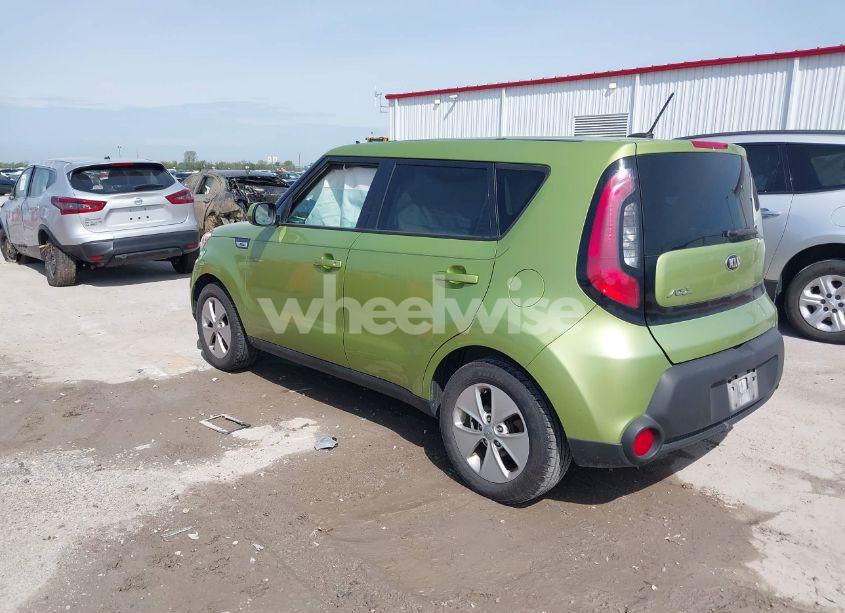 Photo 3 of 2016 Kia Soul (VIN KNDJN2A20G7876134)