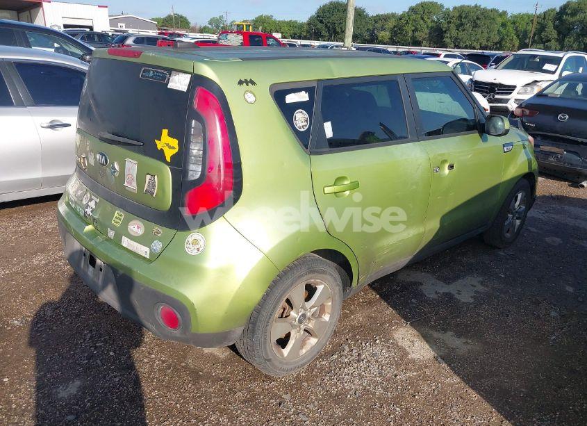 Photo 4 of 2017 Kia Soul (VIN KNDJN2A20H7883246)