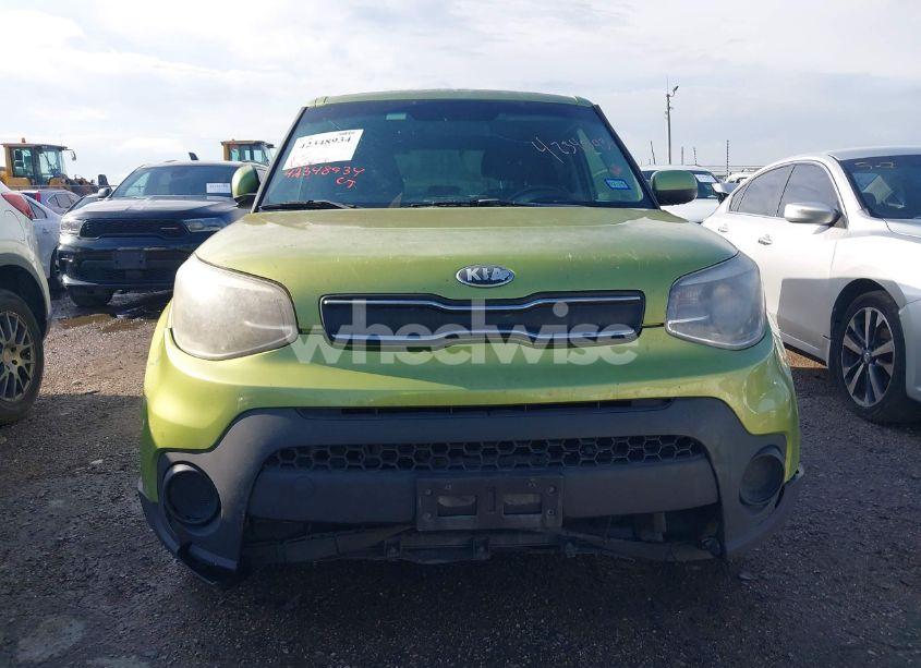 Photo 6 of 2017 Kia Soul (VIN KNDJN2A20H7883246)