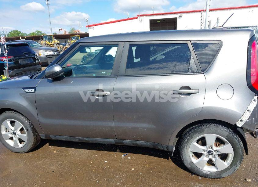 Photo 15 of 2018 Kia Soul (VIN KNDJN2A20J7544041)