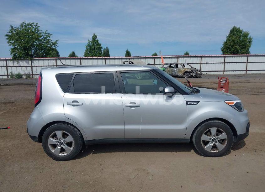 Photo 13 of 2018 Kia Soul (VIN KNDJN2A20J7590114)