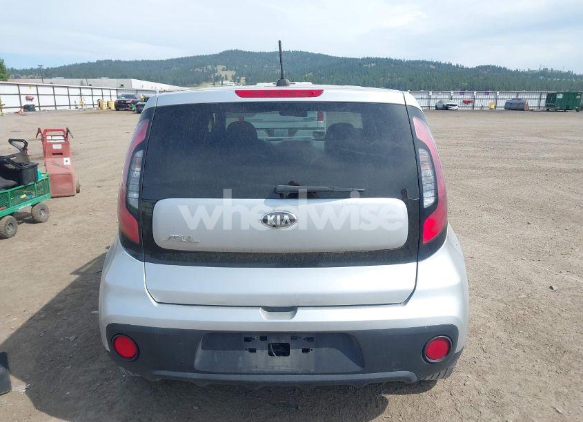 Photo 16 of 2018 Kia Soul (VIN KNDJN2A20J7590114)