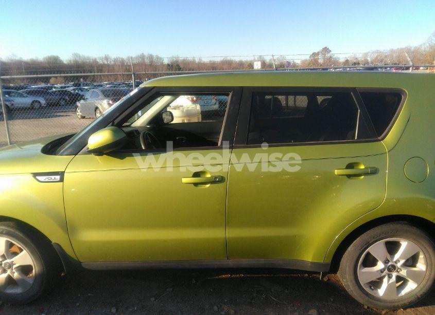 Photo 14 of 2019 Kia Soul (VIN KNDJN2A20K7915734)