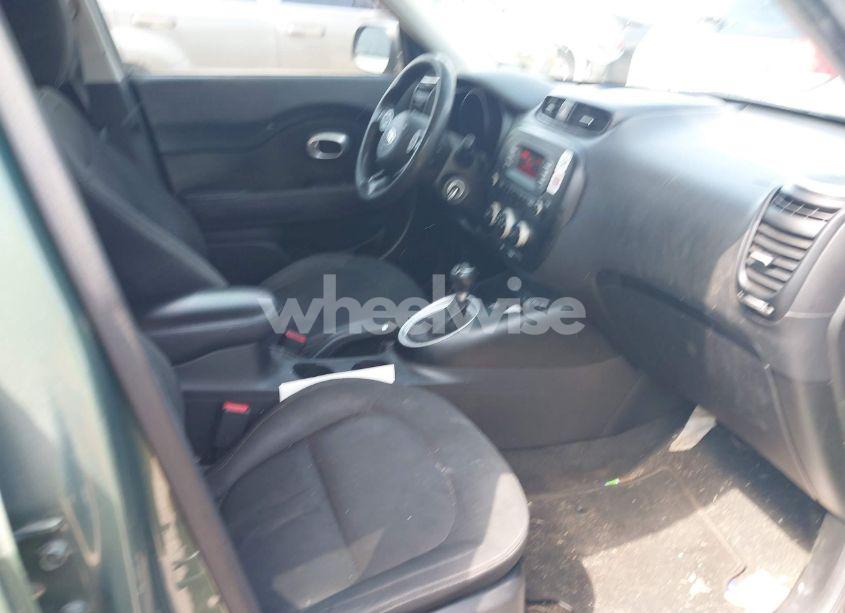 Photo 5 of 2014 Kia Soul N/A (VIN KNDJN2A21E7047456)