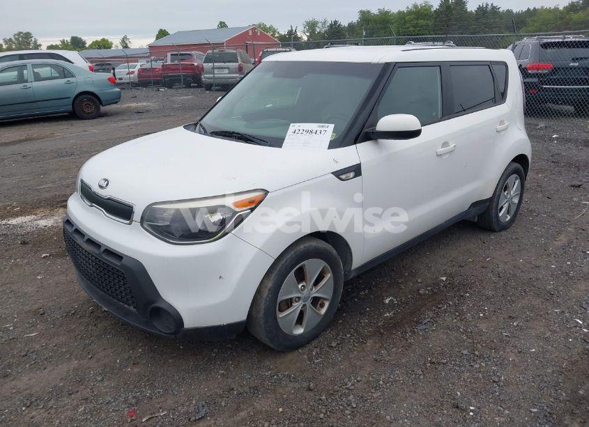 Photo 2 of 2014 Kia Soul N/A (VIN KNDJN2A21E7057727)