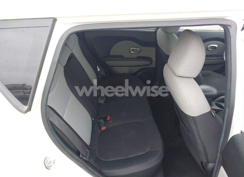 Photo 8 of 2014 Kia Soul N/A (VIN KNDJN2A21E7057727)