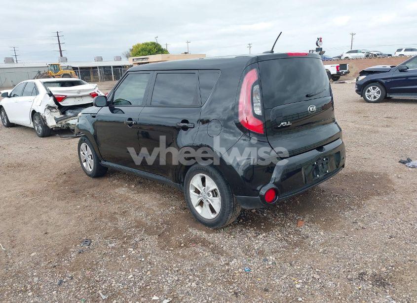 Photo 3 of 2014 Kia Soul (VIN KNDJN2A21E7069943)