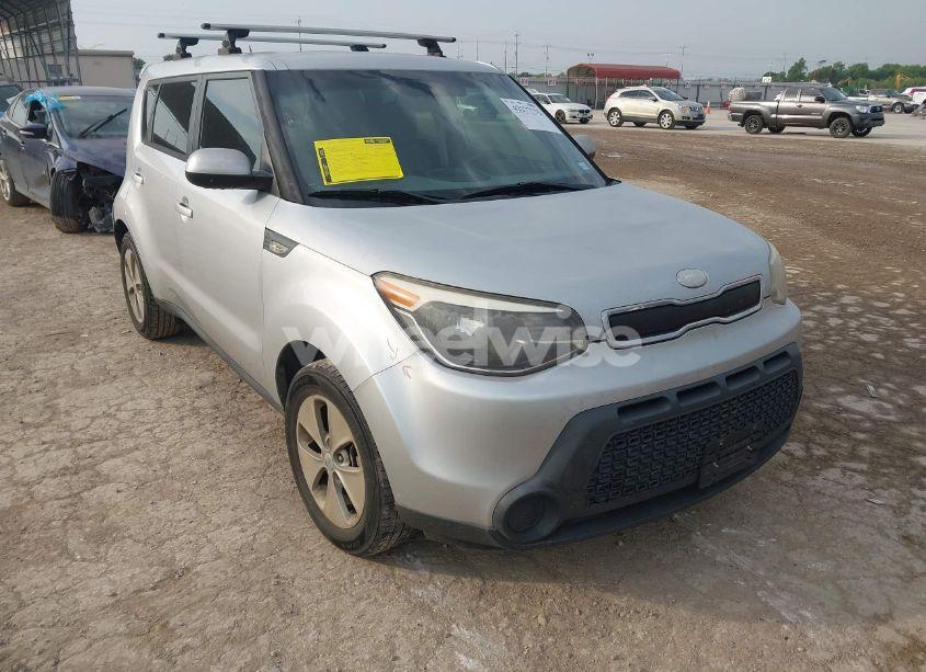 2014 Kia Soul (VIN KNDJN2A21E7727292) main photo
