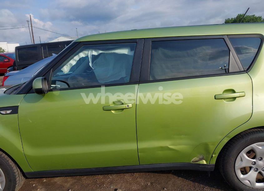 Photo 14 of 2014 Kia Soul (VIN KNDJN2A21E7738485)