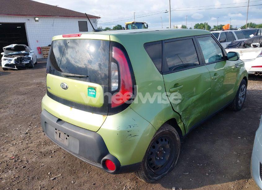 Photo 4 of 2014 Kia Soul (VIN KNDJN2A21E7738485)