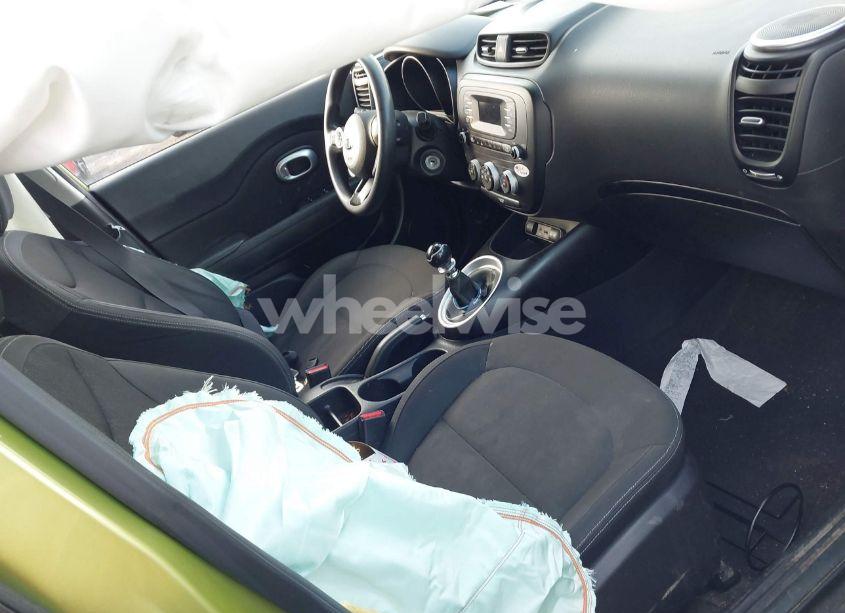 Photo 5 of 2014 Kia Soul (VIN KNDJN2A21E7738485)