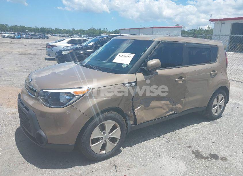 Photo 6 of 2015 Kia Soul (VIN KNDJN2A21F7130905)