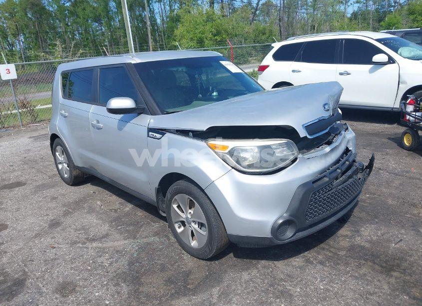 2015 Kia Soul (VIN KNDJN2A21F7752906) main photo