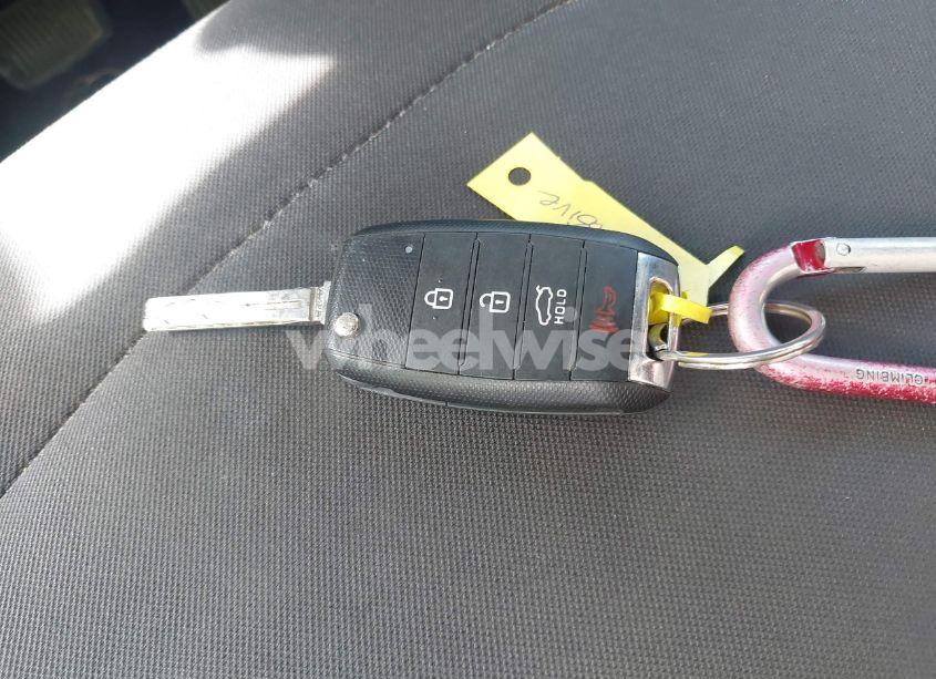 Photo 11 of 2015 Kia Soul (VIN KNDJN2A21F7763226)