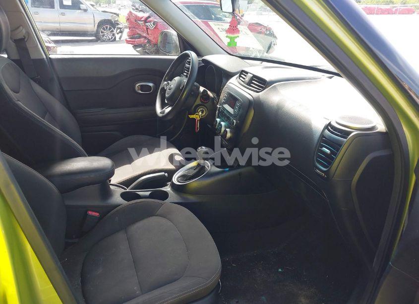 Photo 5 of 2015 Kia Soul (VIN KNDJN2A21F7763226)