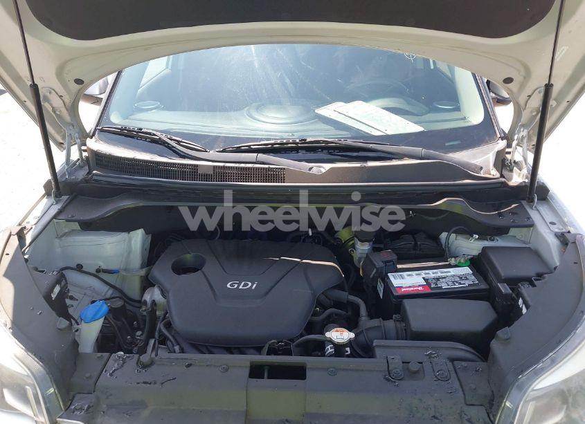 Photo 10 of 2015 Kia Soul ! (VIN KNDJN2A21F7787199)