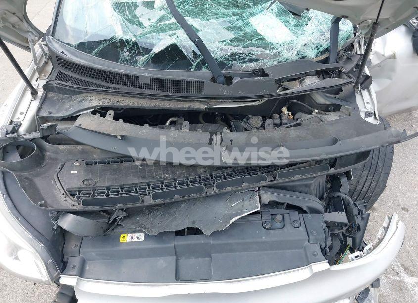 Photo 10 of 2015 Kia Soul (VIN KNDJN2A21F7803305)