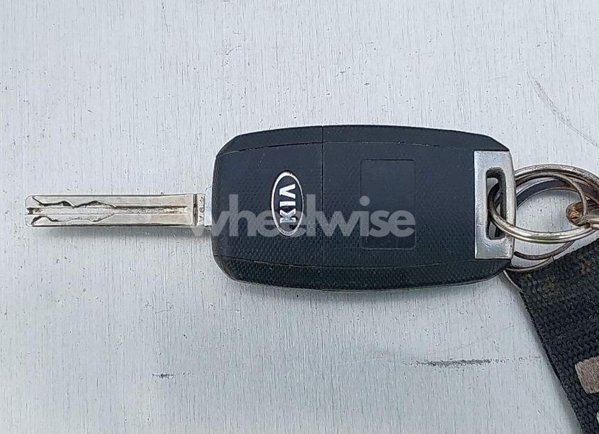 Photo 11 of 2015 Kia Soul (VIN KNDJN2A21F7803305)