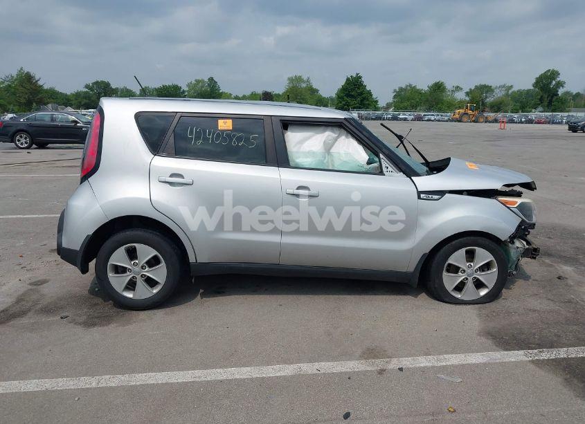 Photo 13 of 2015 Kia Soul (VIN KNDJN2A21F7803305)