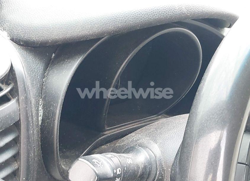 Photo 7 of 2015 Kia Soul (VIN KNDJN2A21F7803305)