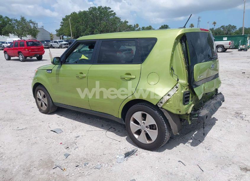 Photo 3 of 2015 Kia Soul (VIN KNDJN2A21F7816474)
