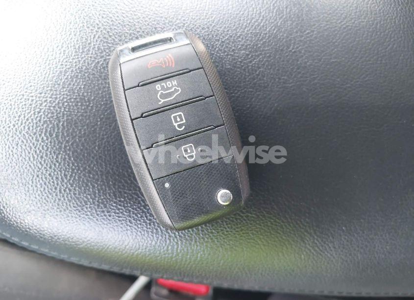 Photo 11 of 2016 Kia Soul (VIN KNDJN2A21G7296276)