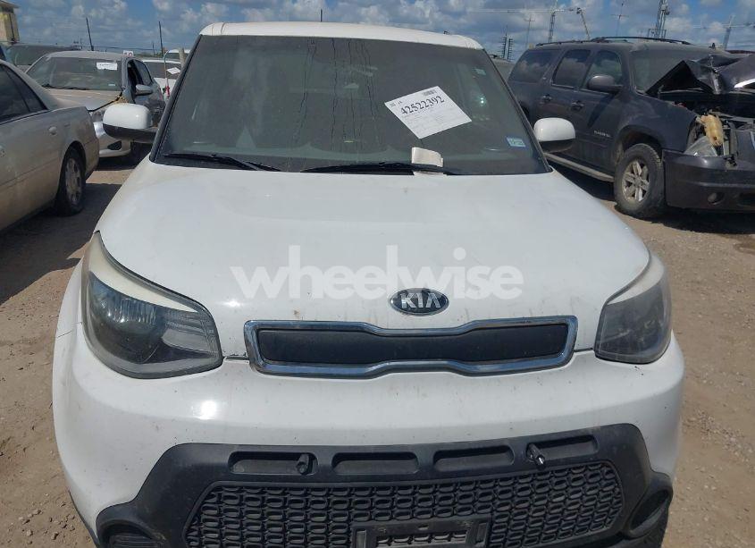 Photo 6 of 2016 Kia Soul (VIN KNDJN2A21G7296276)